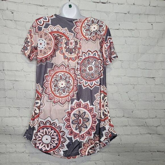 Women's Mandala Paisley Short Sleeve Top Medium - Picture 5 of 5